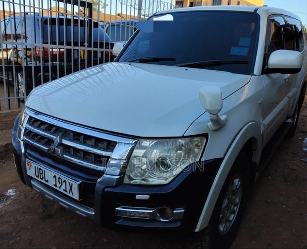 Mitsubishi Pajero 2007 White