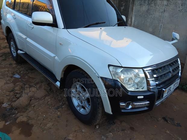 Mitsubishi Pajero 2007 White
