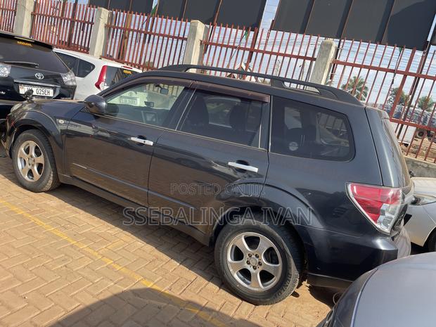 Subaru Forester 2010 Black