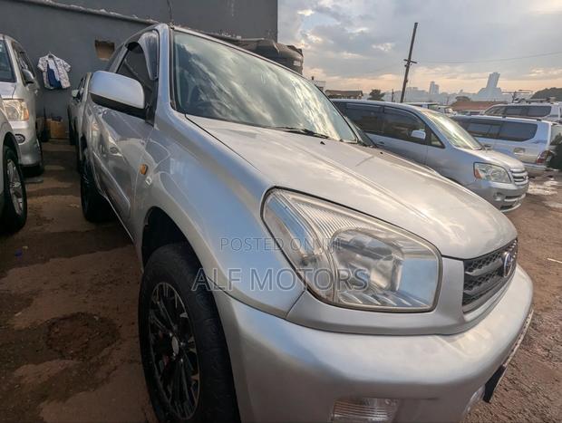 Toyota RAV4 2002 Silver