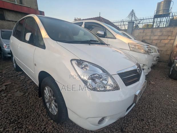 Toyota Corolla Spacio 2003 White