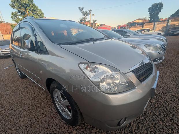Toyota Corolla Spacio 2005 Silver