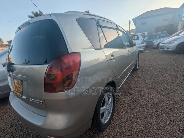 Toyota Corolla Spacio 2005 Silver
