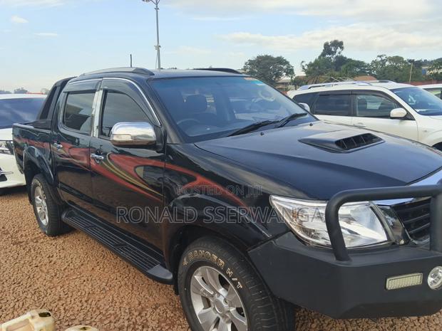 Toyota Hilux 2014
