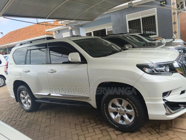 Toyota Land Cruiser Prado 2014 White