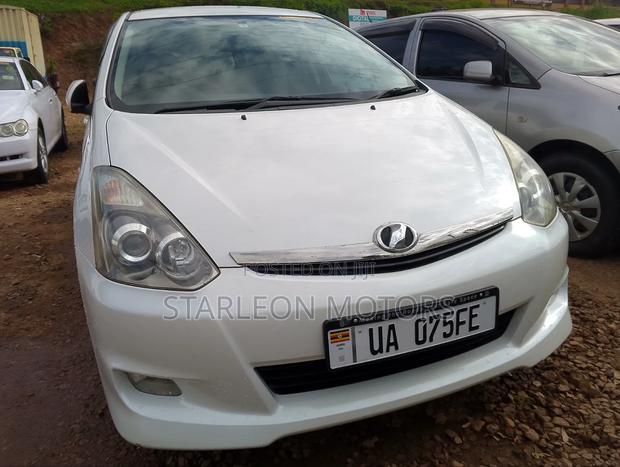 Toyota Wish 2009 White