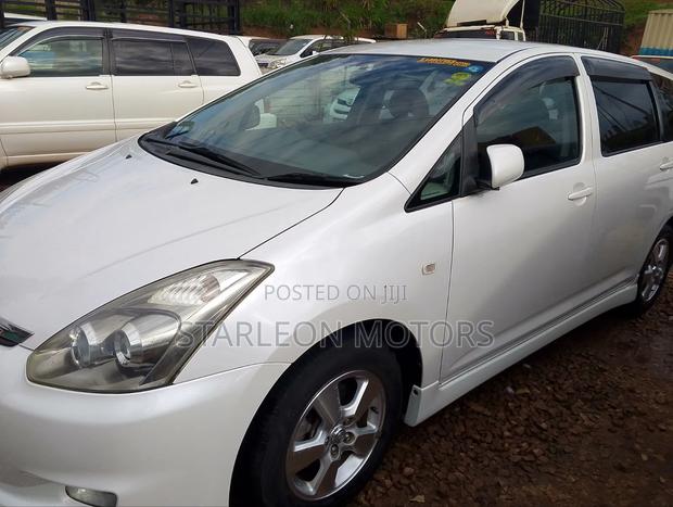 Toyota Wish 2009 White
