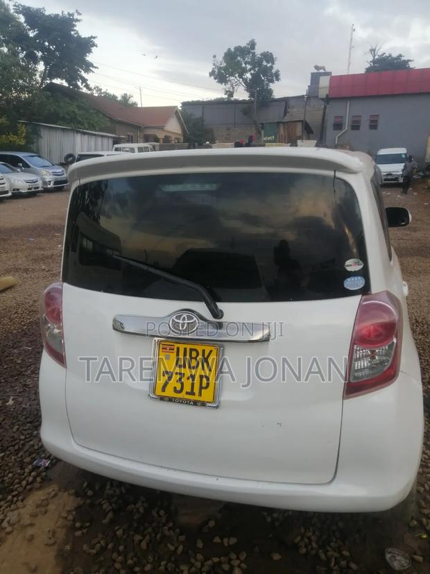 Toyota Ractis 2008 White