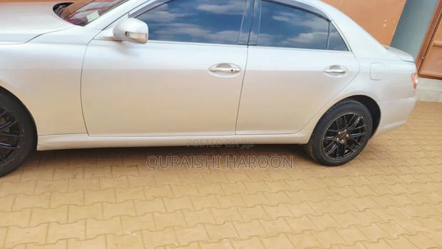 Toyota Mark X 2009 Silver