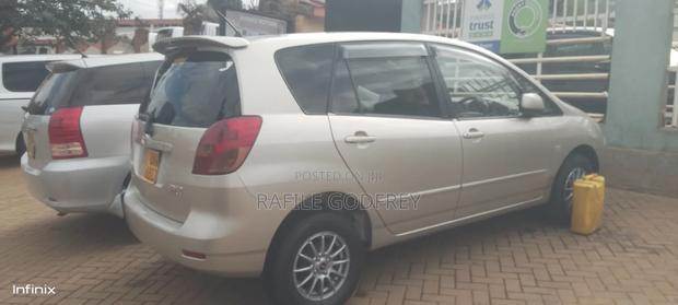 Toyota Corolla Spacio 2004 Gold