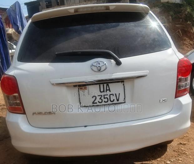 Toyota Corolla Fielder 2011 White