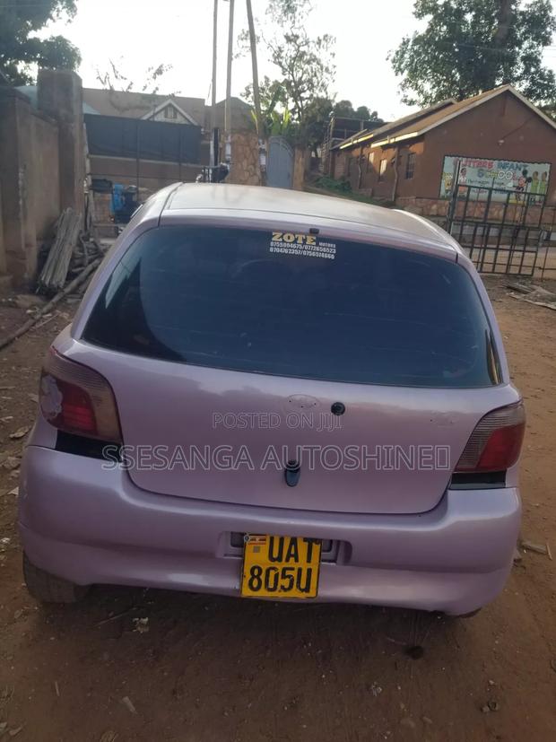 Toyota Vitz 2004 Pink