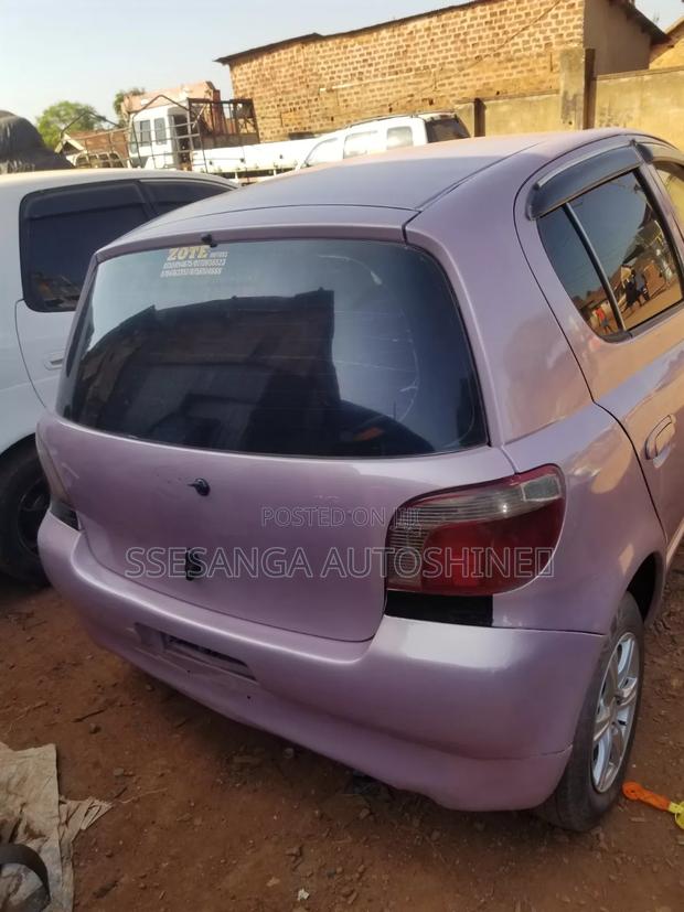 Toyota Vitz 2004 Pink