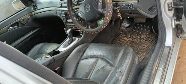 Mercedes-Benz E300 2006 Silver