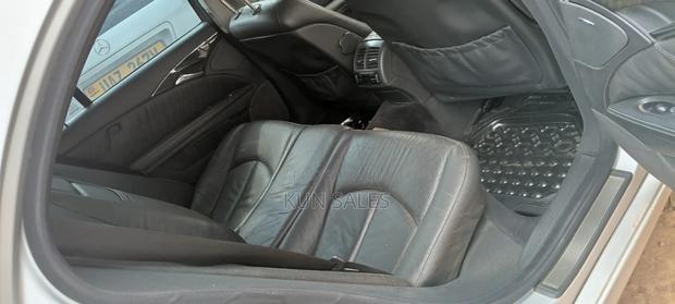 Mercedes-Benz E300 2006 Silver