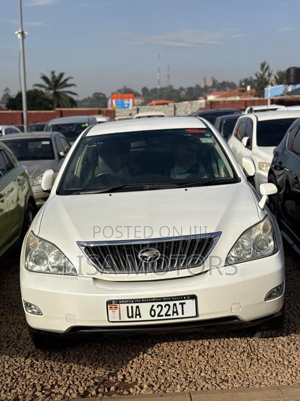 Toyota Harrier 2.4 2011 White