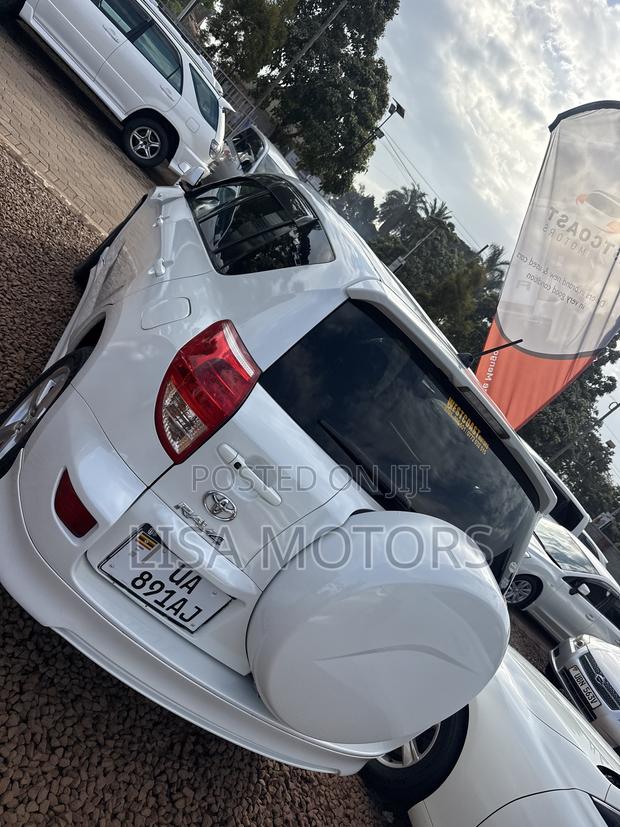 Toyota RAV4 2.4 2008 White