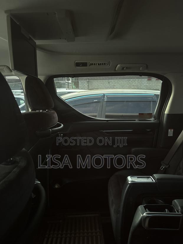 Toyota Alphard 2.5 Petrol AWD 2017 White