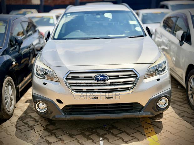 Subaru Outback 2.5i Premium AWD 2016 Gold