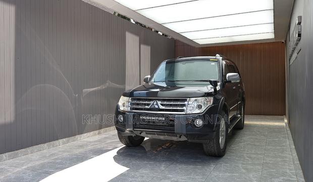 Mitsubishi Pajero 2011 Black