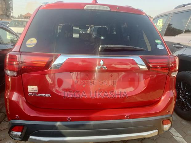 Mitsubishi Pajero 2013 Brown