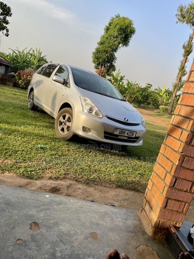 Toyota Wish 2007 Silver