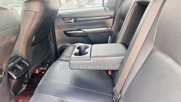 Toyota Hilux 2018 White
