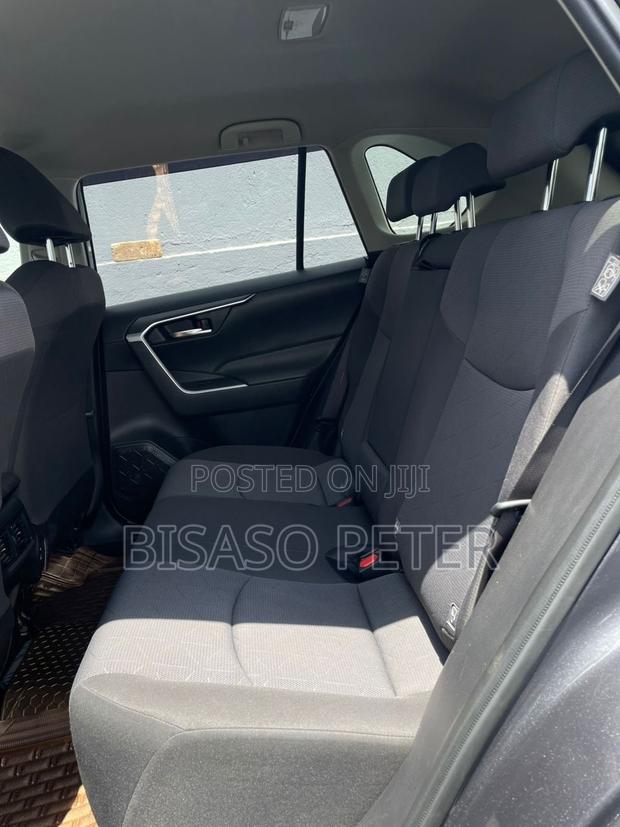 Toyota RAV4 2020 Gray