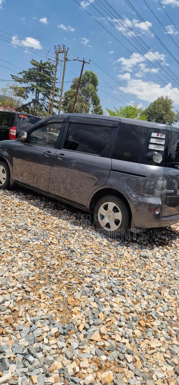 New Toyota Sienta 2010 Gray