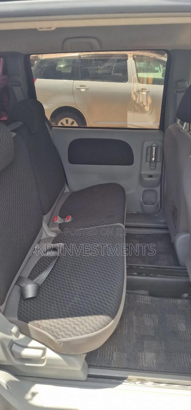 New Toyota Sienta 2010 Gray