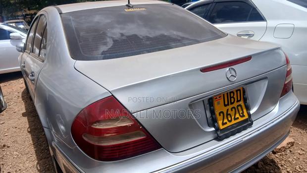 Mercedes-Benz E240 2006 Silver