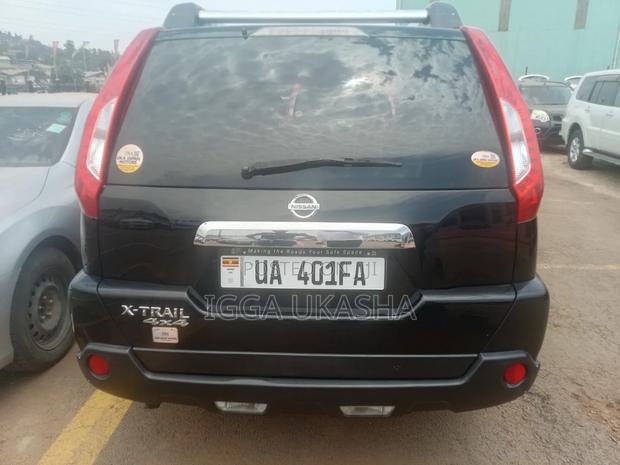 Nissan X-Trail 2012 Black