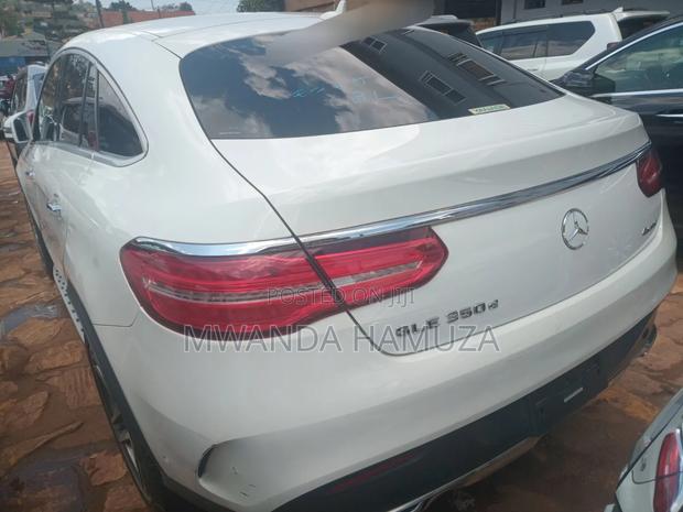 Mercedes-Benz GLE-Class 2018 White