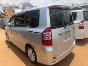 Toyota Noah 2.0 143hp AWD (7 Seater) 2011 Silver for sale