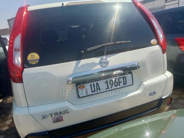 Nissan X-Trail 2011 White