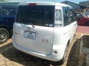Toyota Sienta 2012 White for sale
