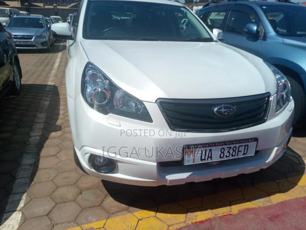 Subaru Outback 2012 White