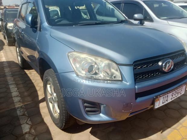 Toyota RAV4 2011 Blue