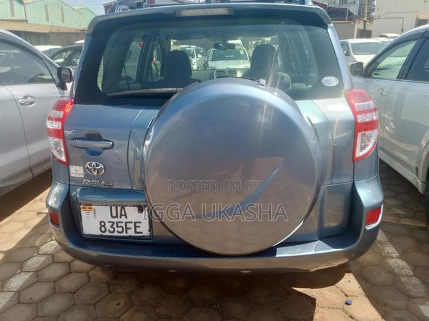 Toyota RAV4 2011 Blue