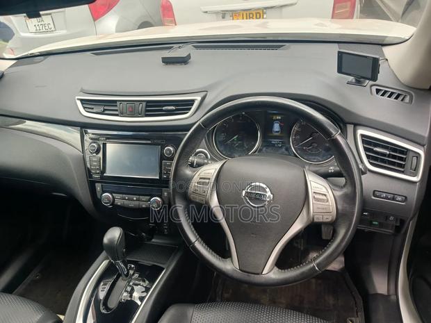 Nissan X-Trail 2016 White