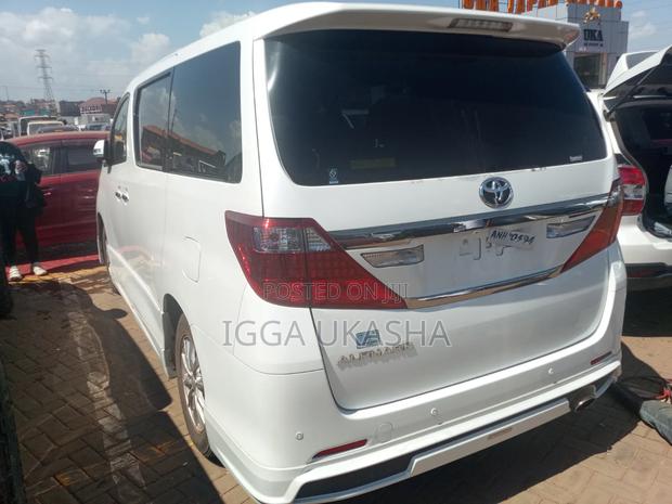 Toyota Alphard 2012 White