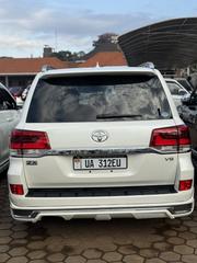 Toyota Land Cruiser 4.6 V8 AX G Selection 2017 White for sale