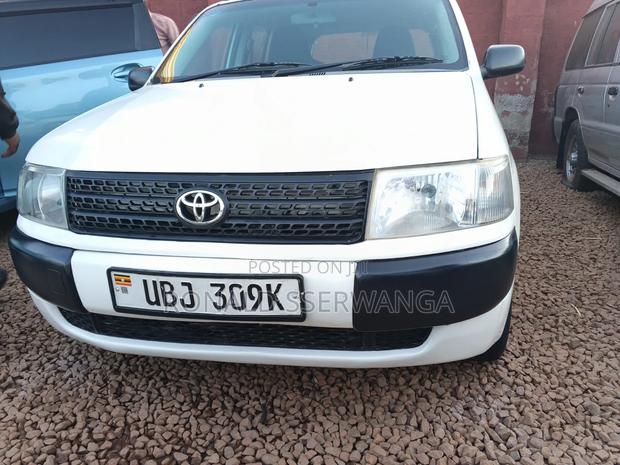 Toyota Probox 2006 White