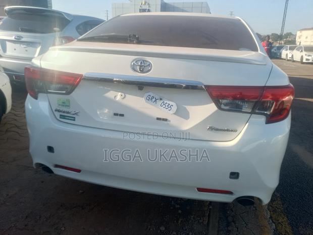 Toyota Mark X 2014 White
