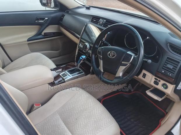 Toyota Mark X 2014 White