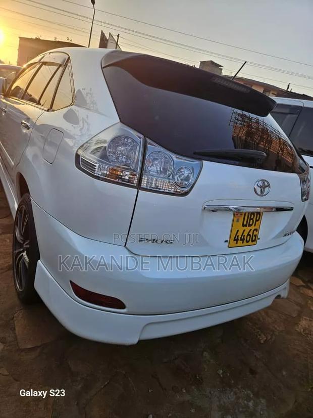 Toyota Harrier 2012 White