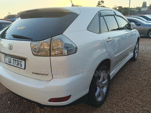 Toyota Harrier 2009
