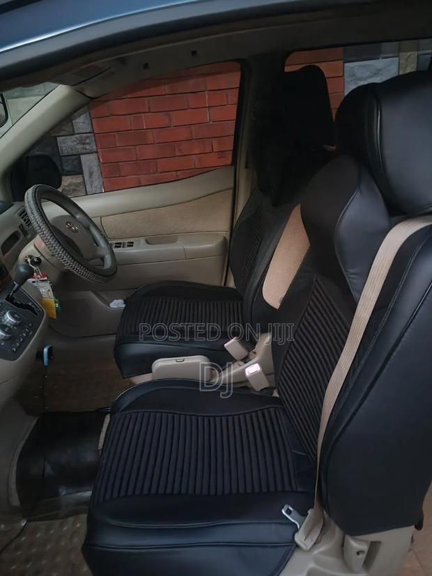 Toyota Raum 2005 Blue