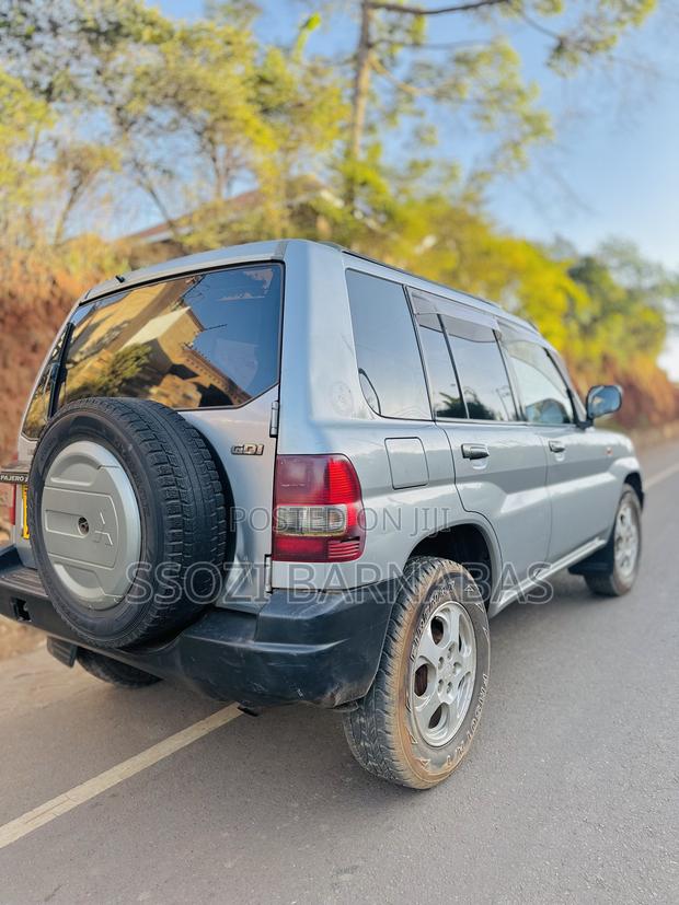 Mitsubishi Pajero 2003