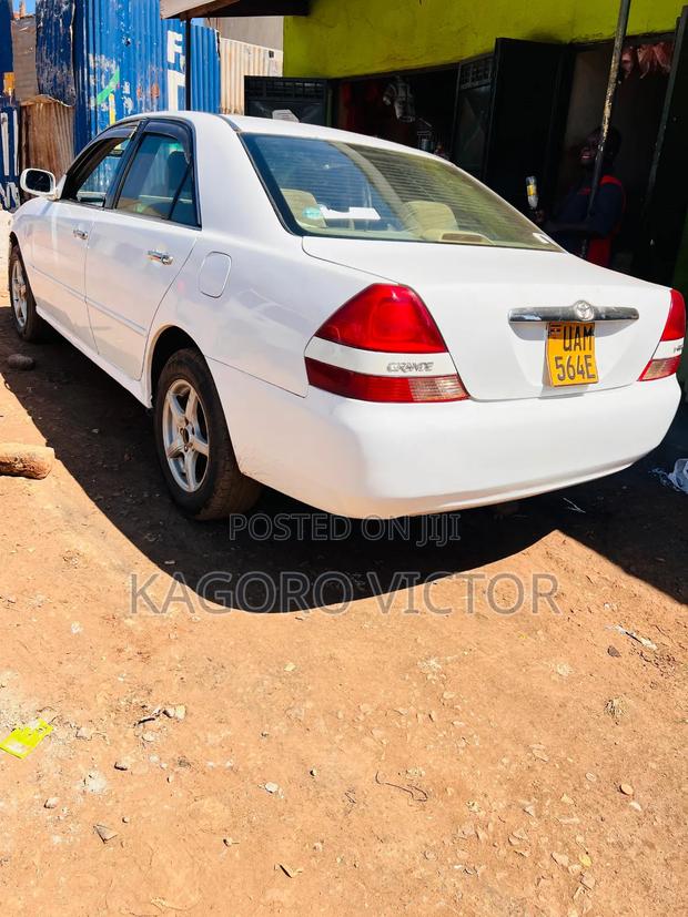 Toyota Mark II 2002 White